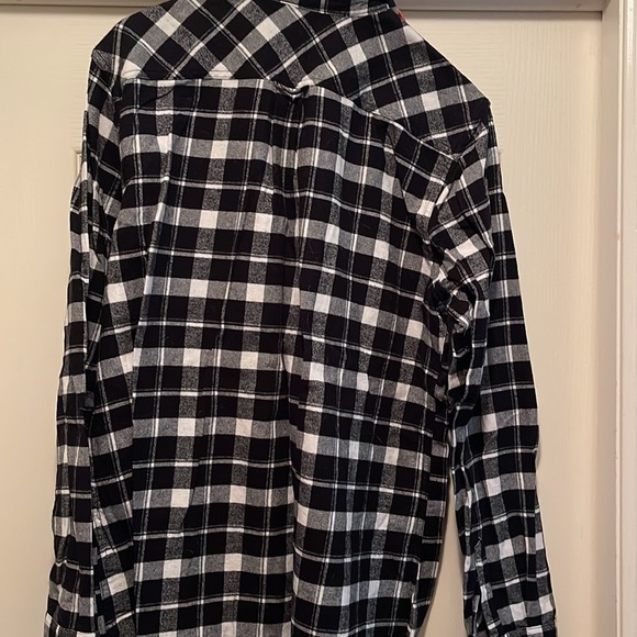 100% Cotton flannel shirt. Black and white. - Picture 4 of 9